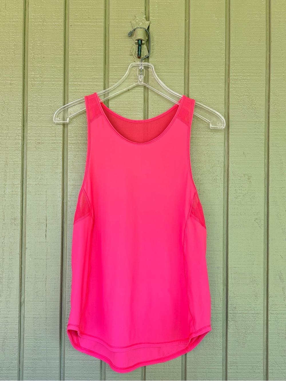 Lululemon Sculpt Tank II -
Zing Pink Light - Size 4 (Estimated)